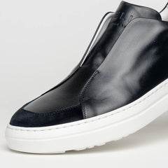 Zelli Spettacolare Calfskin & Suede Slip-On Sneakers in Black