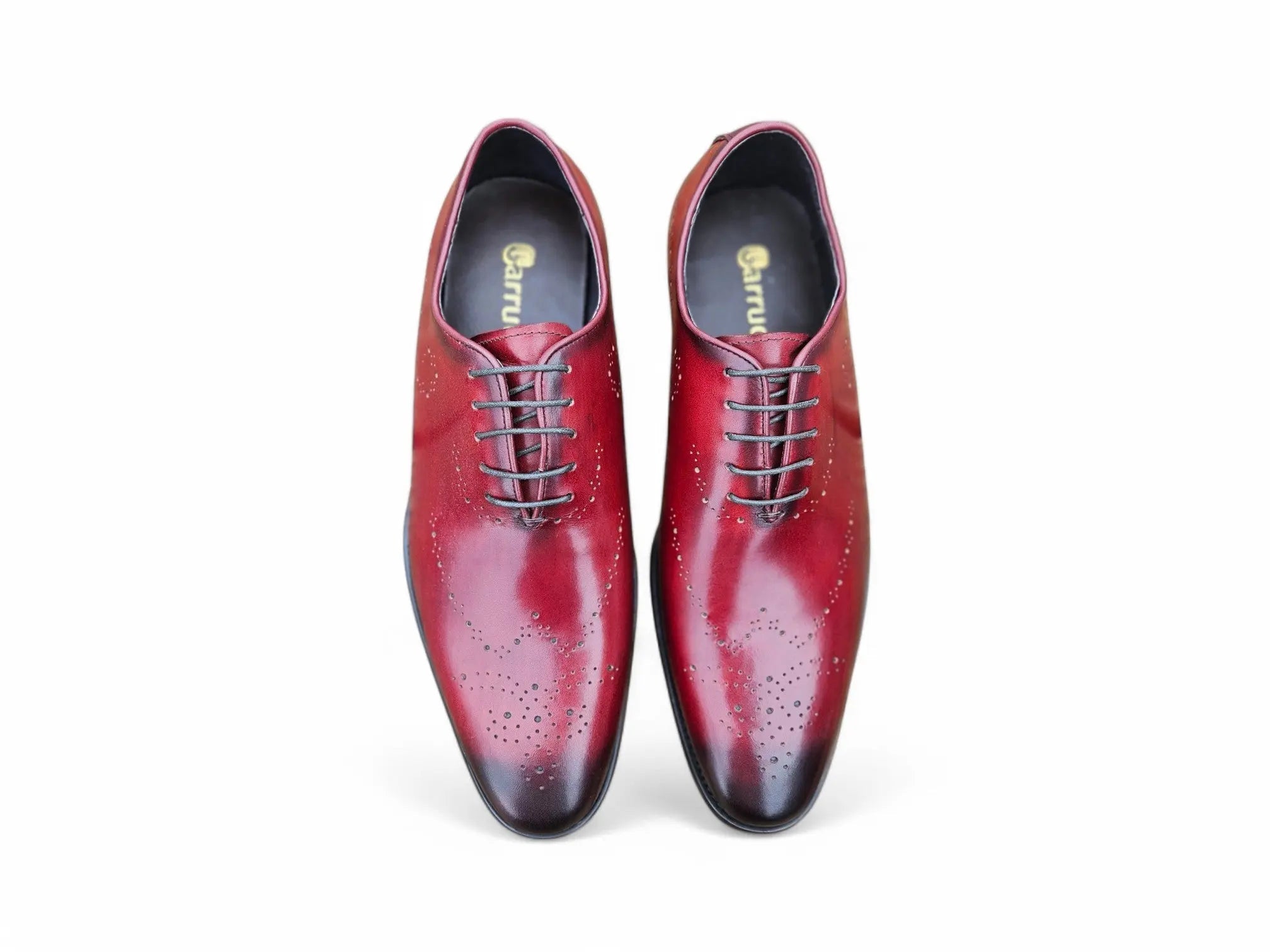 Whole Cut Oxford with Medallions